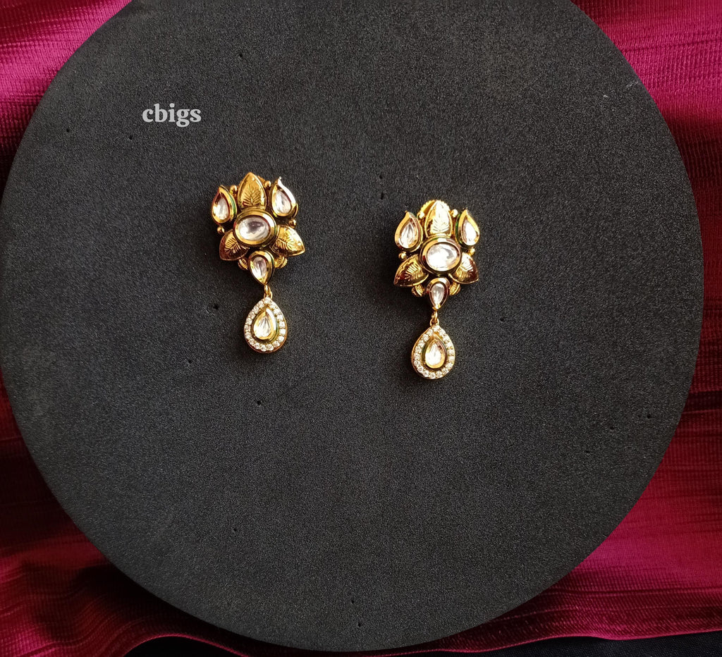 Kundan simple earring